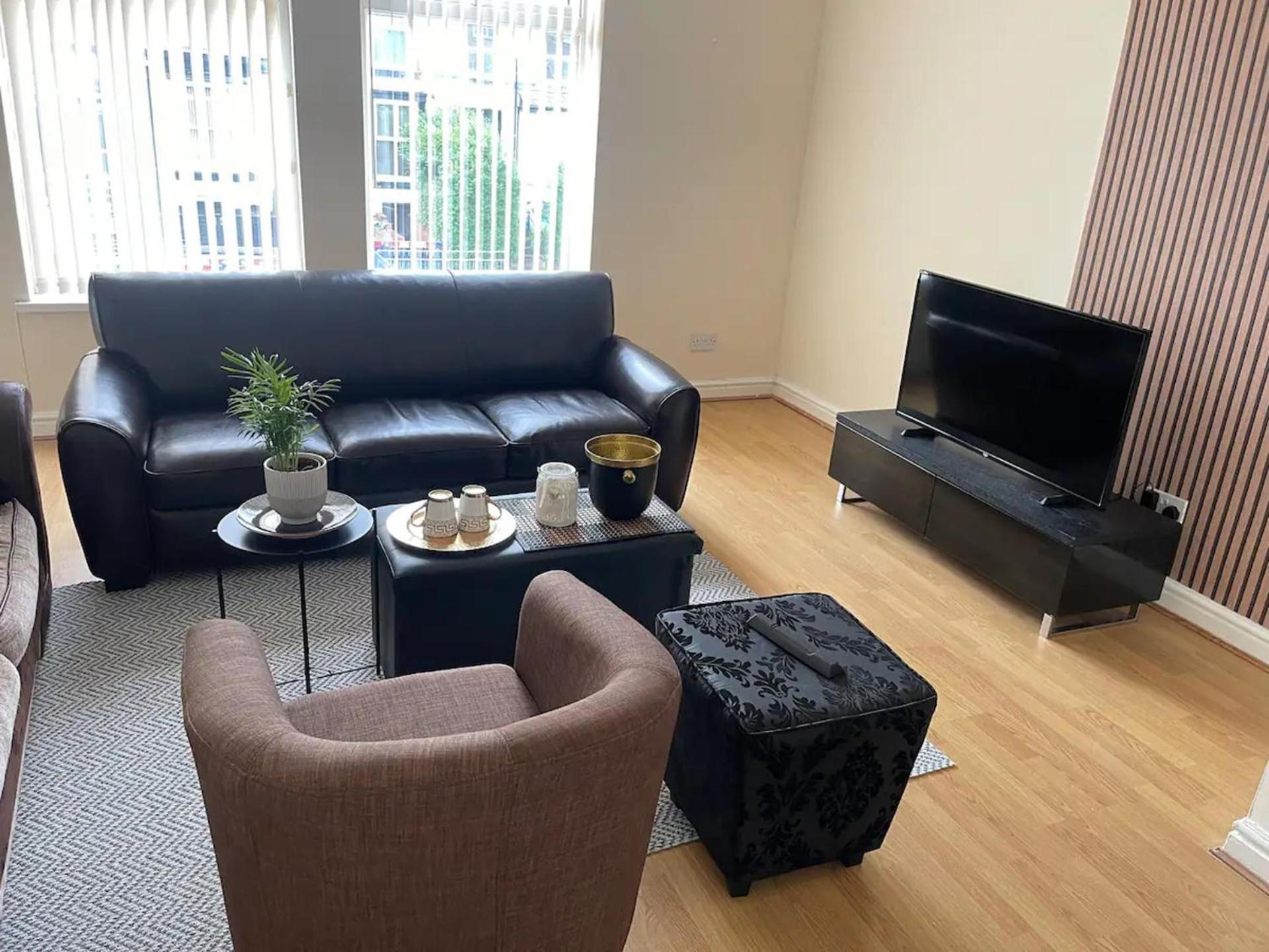 2-Bed Apartment - Sleeps 4 - Street Parking - Wifi 曼彻斯特 外观 照片