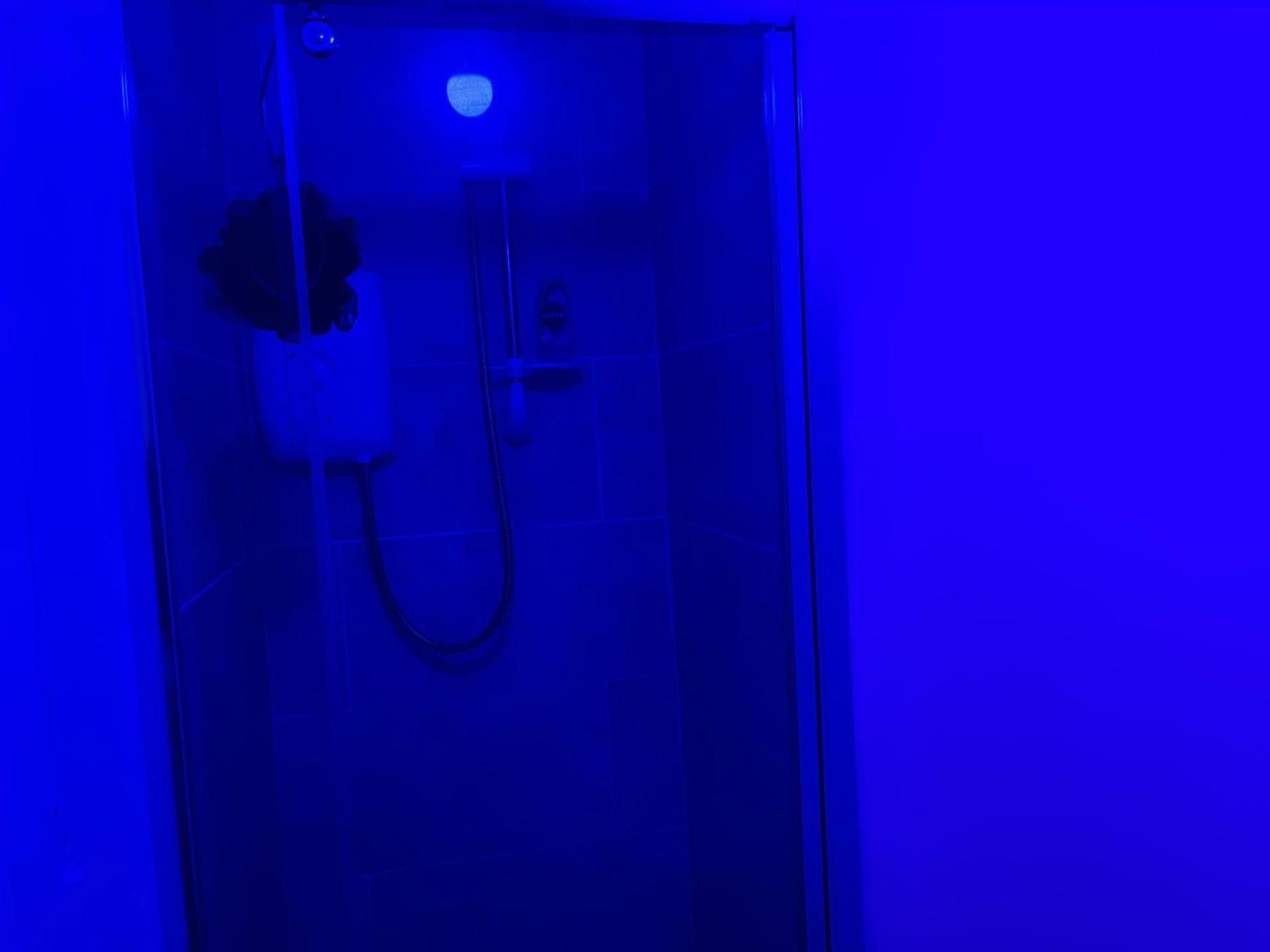 2-Bed Apartment - Sleeps 4 - Street Parking - Wifi 曼彻斯特 外观 照片